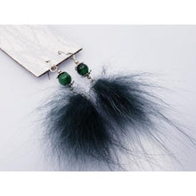 Load image into Gallery viewer, Pepper Root Earrings