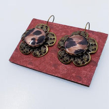 Load image into Gallery viewer, Thimbleweed Earrings