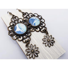 Load image into Gallery viewer, Violet Earrings