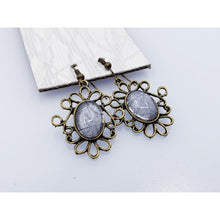 Load image into Gallery viewer, Buckeye California Buckeye Earrings