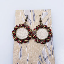 Load image into Gallery viewer, Swinies Earrings