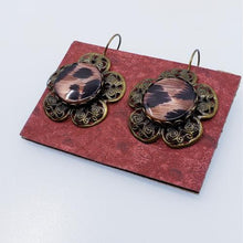 Load image into Gallery viewer, Thimbleweed Earrings

