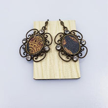 Load image into Gallery viewer, Wayside Plantain Earrings
